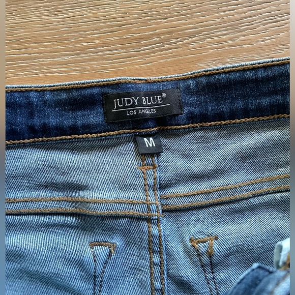 Judy Blue High Rise Jean Shorts Size M  5" Stretch #15220 Worn Once - Picture 2 of 5